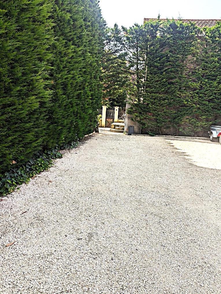 Mon petit jardin de ville Grenoble Extérieur photo