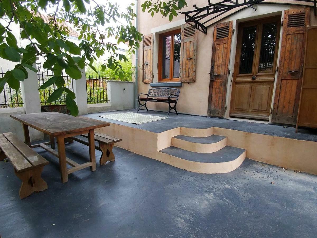 Mon petit jardin de ville Grenoble Extérieur photo